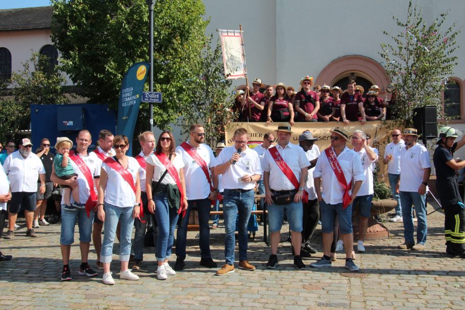 Jubiläumskerbborsche- und meedschen
