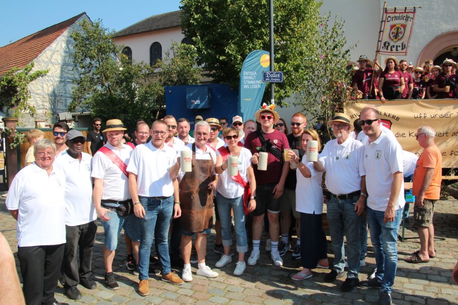 Bieranstich 2024 mit Bürgermeister 